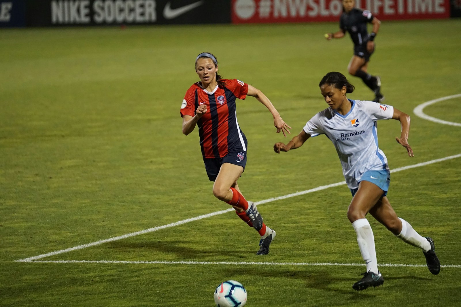 乐鱼体育下载 · 体育栏目服务配图（示意）